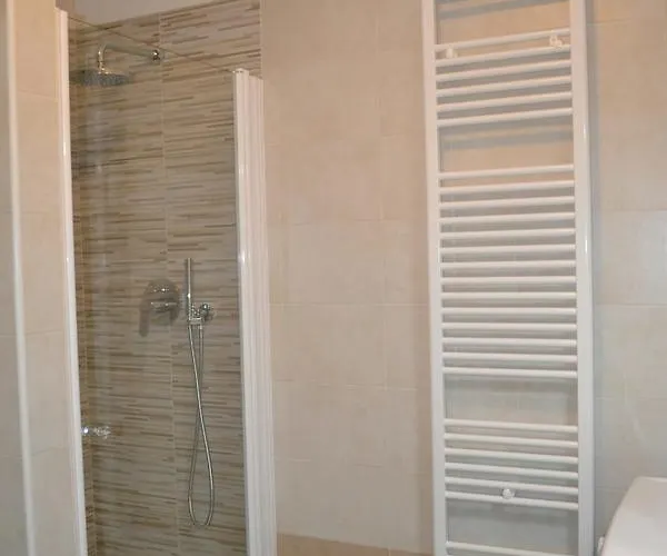 Caba Gritti Apartmán *